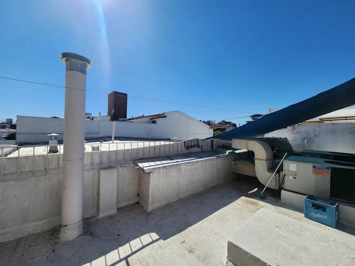 EXCELENTE LOCAL COMERCIAL EN ALQUILER CERRO DE LAS ROSAS