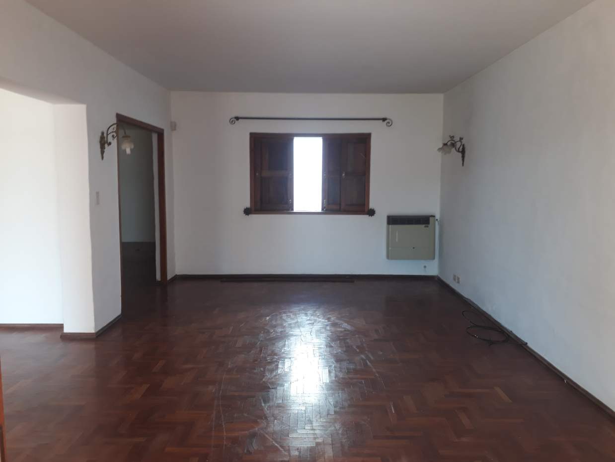 Venta - Casa 3 dormitorios - Urca - Barros Pazos