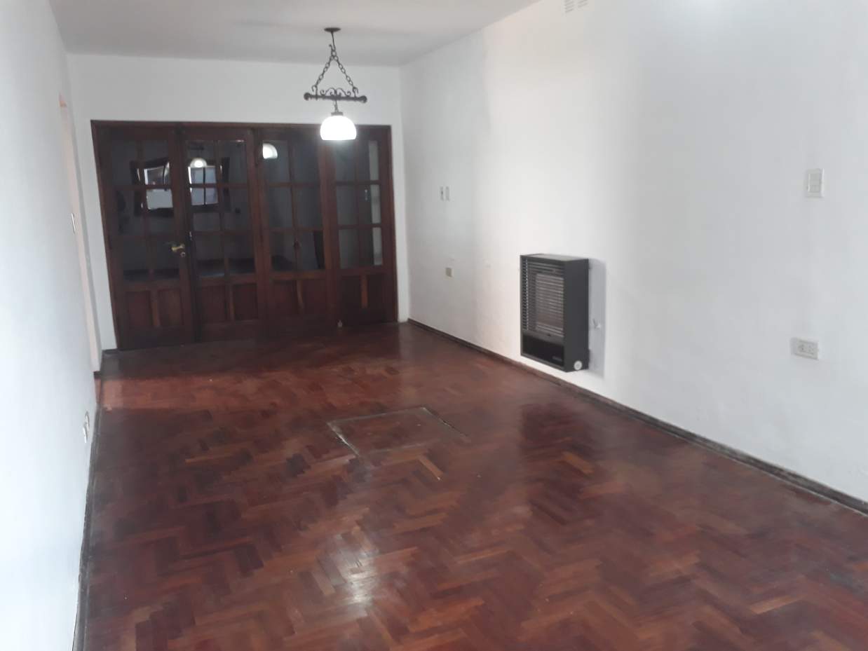 Venta - Casa 3 dormitorios - Urca - Barros Pazos