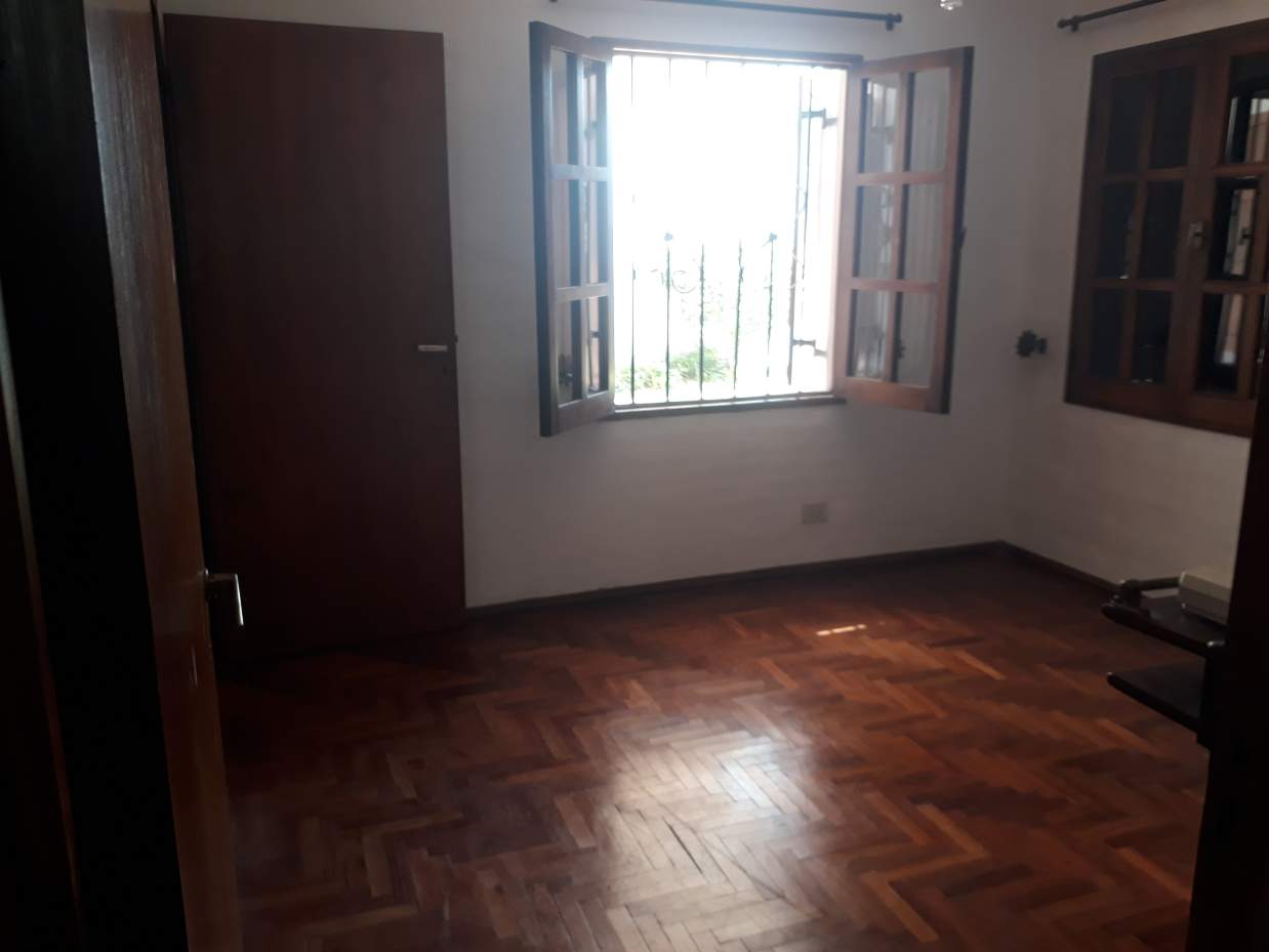 Venta - Casa 3 dormitorios - Urca - Barros Pazos