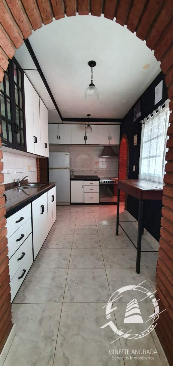 OPORTUNIDAD UNICA POR SU PRECIO Y UBICACION!!