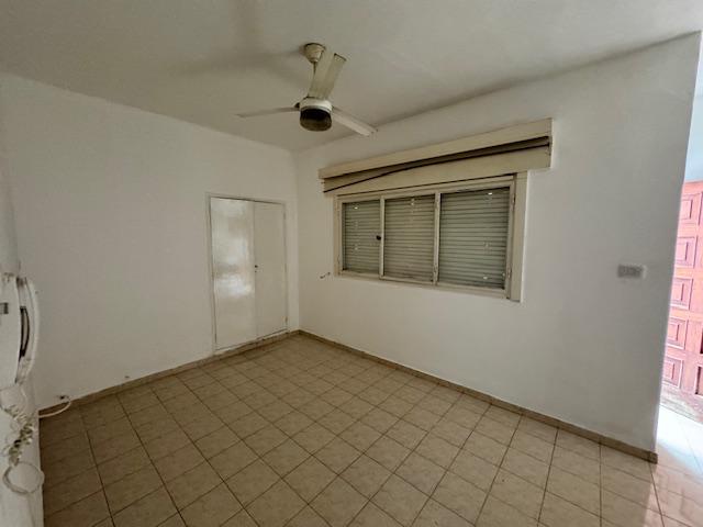 CASA APTA USO COMERCIAL