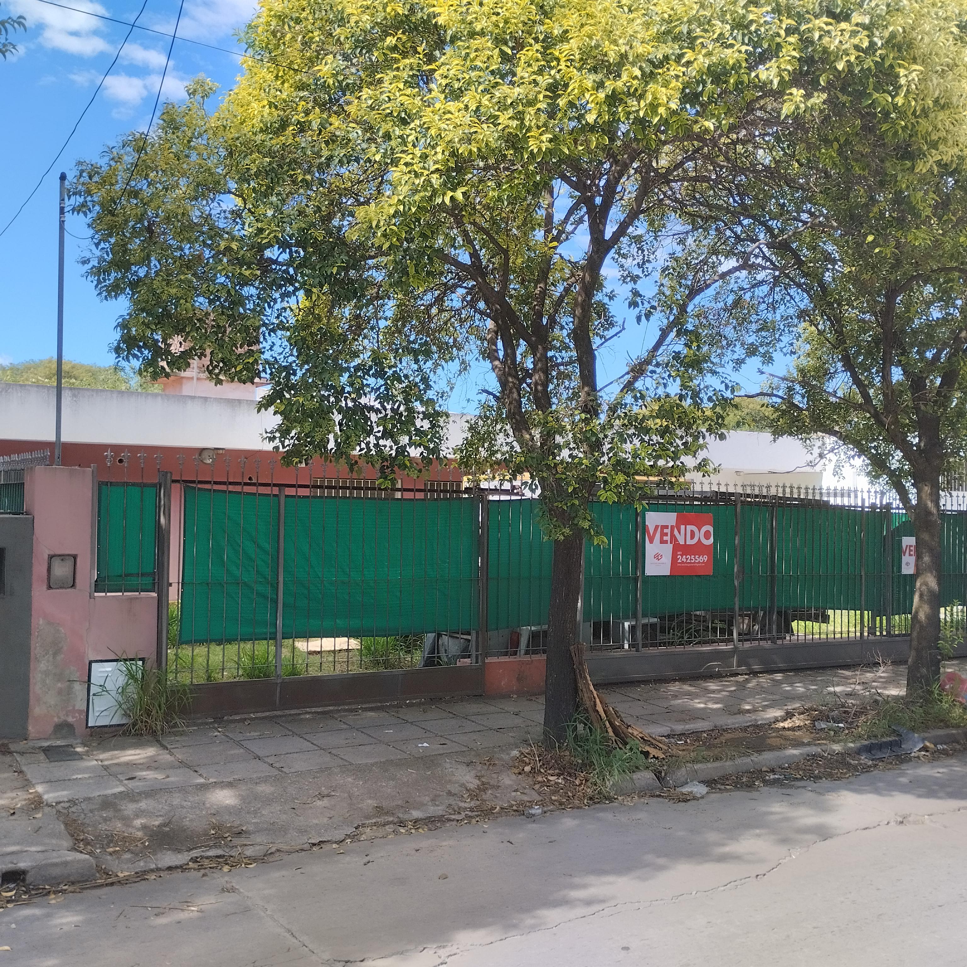Vendo Casa 3 habit-con deposito, apto y optimo proyecto comercial !!!