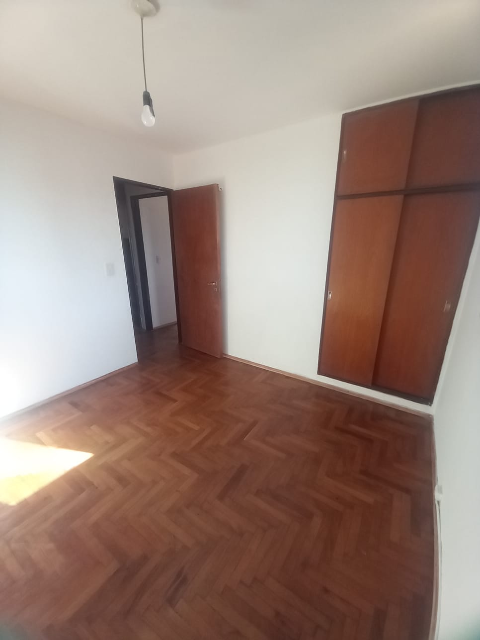 Alquiler Departamento 2 dorm Nueva Córdoba- Balcón