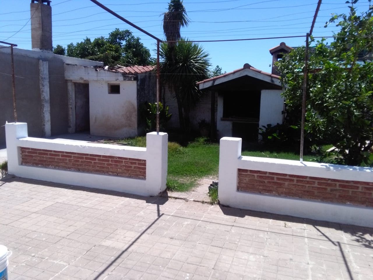 CASA EN VENTA 2 DORMITORIOS ZONA SUR