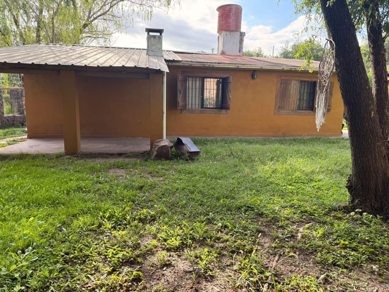 CASA EN VENTA DOS DORMITORIOS 600 M2, EN RIO CEBALLOS