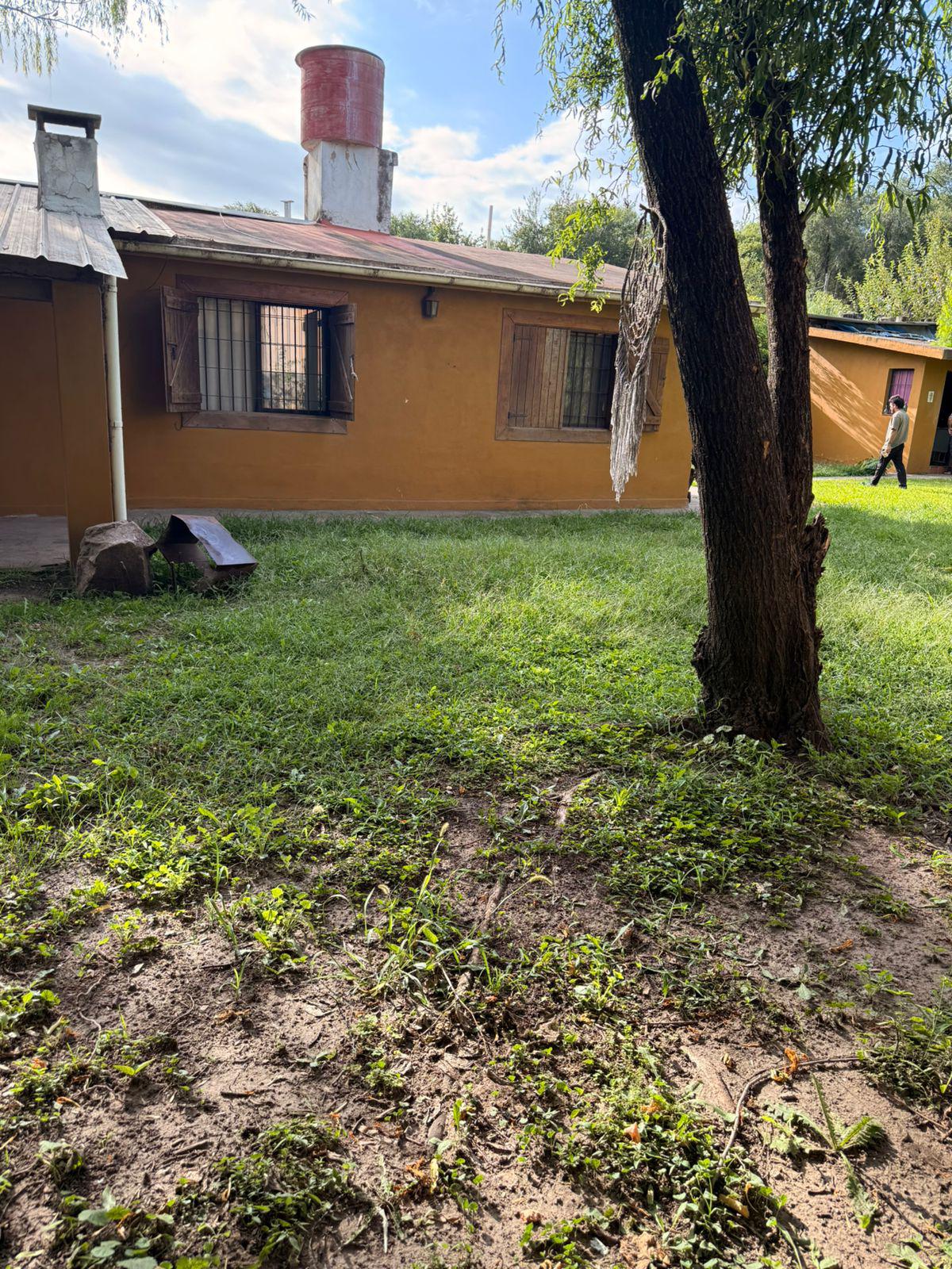 CASA EN VENTA DOS DORMITORIOS 600 M2, EN RIO CEBALLOS