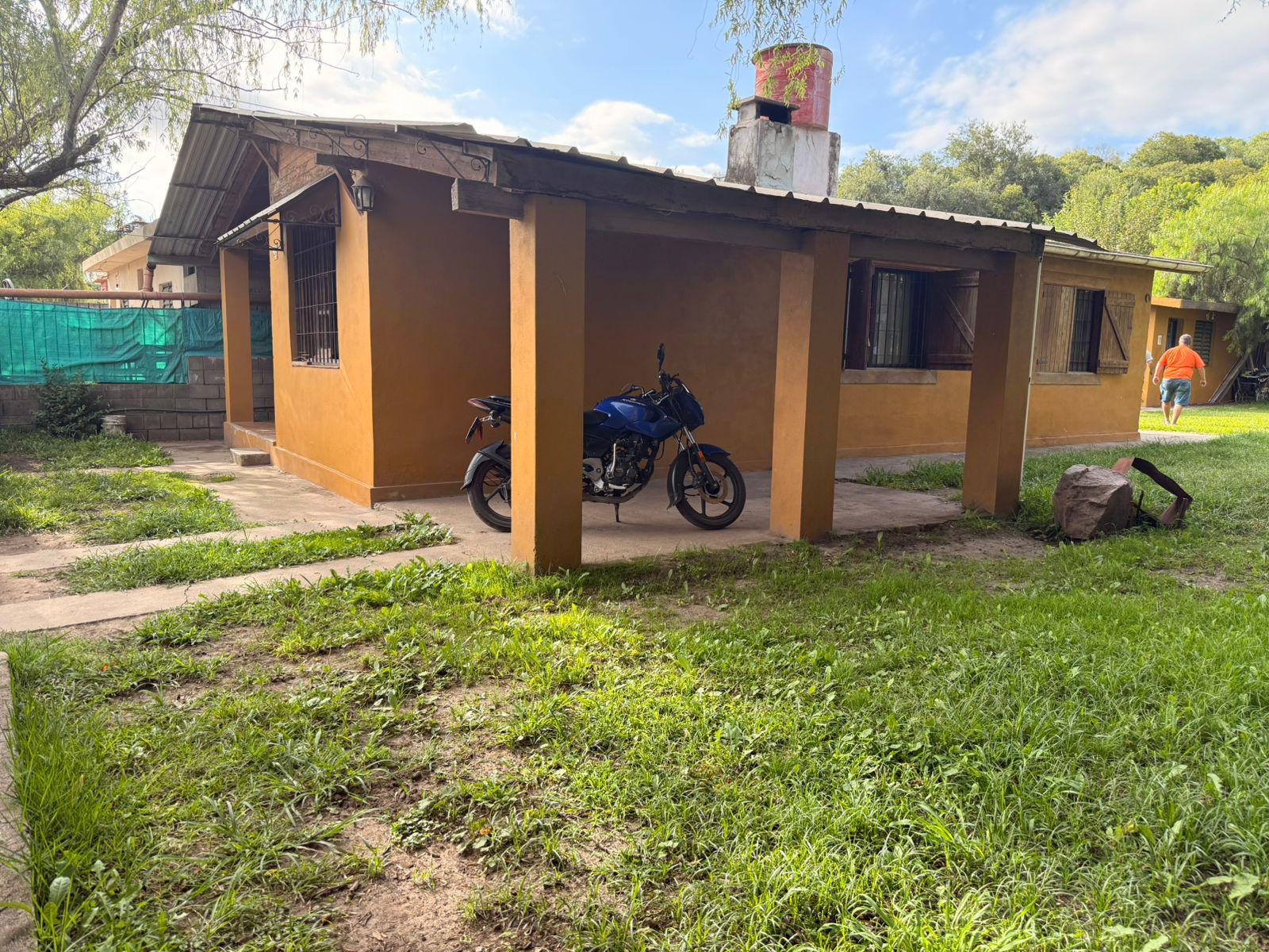 CASA EN VENTA DOS DORMITORIOS 600 M2, EN RIO CEBALLOS