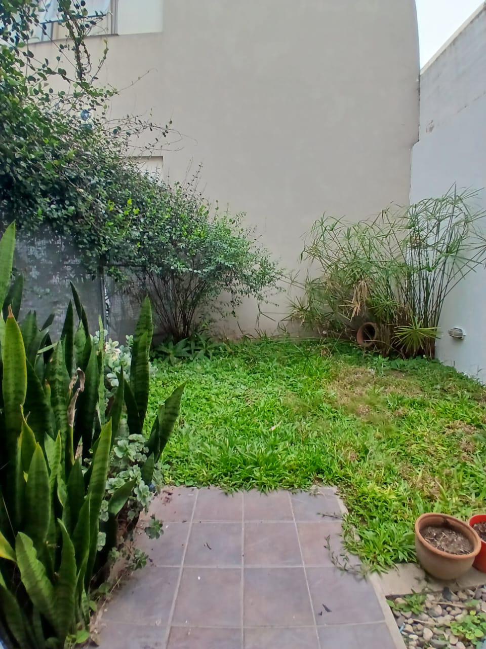 SUPER OPORTUNIDAD!!  ALQUILO DUPLEX 2 DORMITORIOS GARAGE-PATIO-TERRAZA