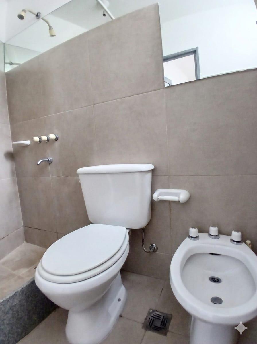 SUPER OPORTUNIDAD!!  ALQUILO DUPLEX 2 DORMITORIOS GARAGE-PATIO-TERRAZA