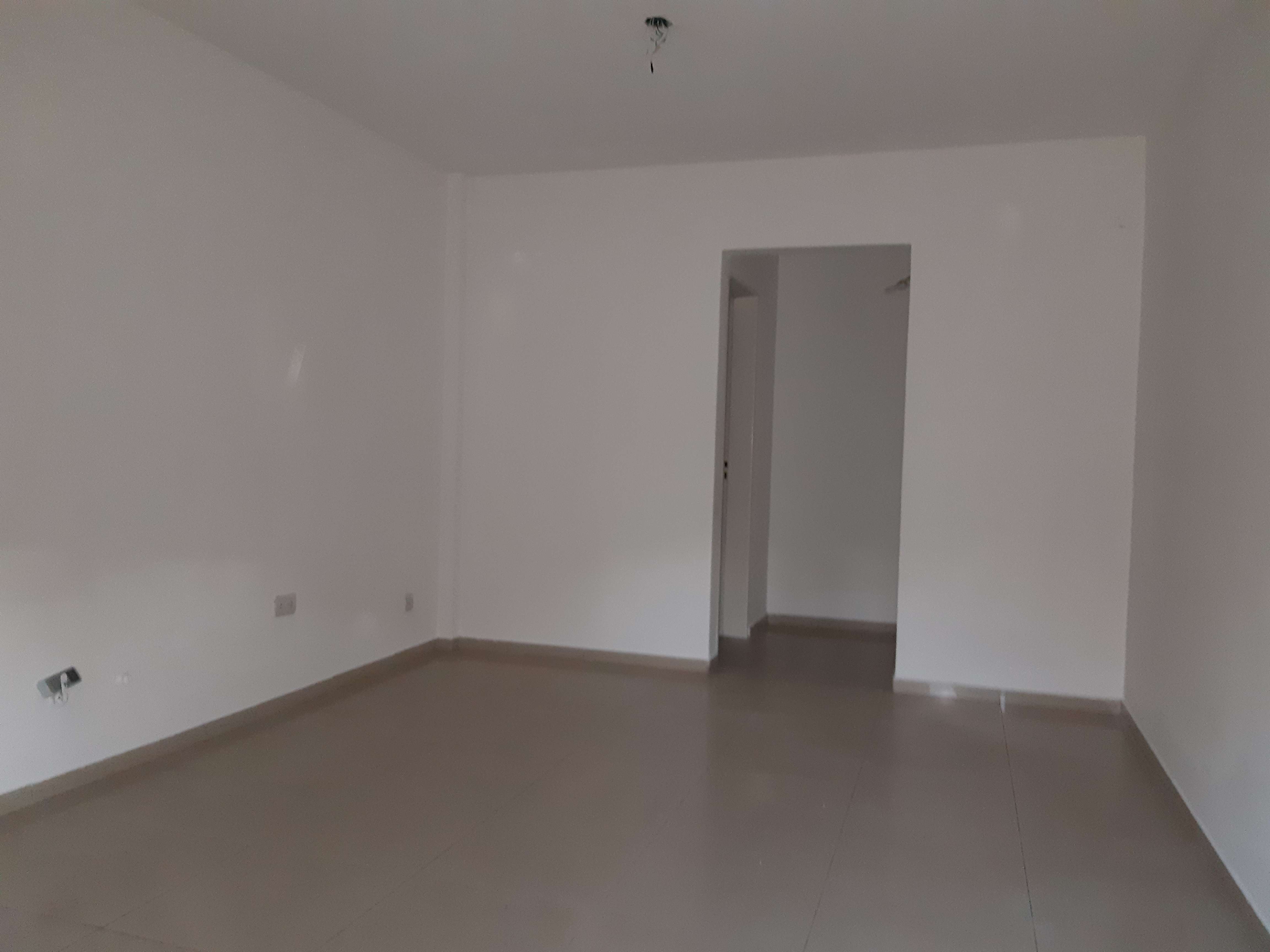 LOCAL EN ALQUILER B POETA LUGONES