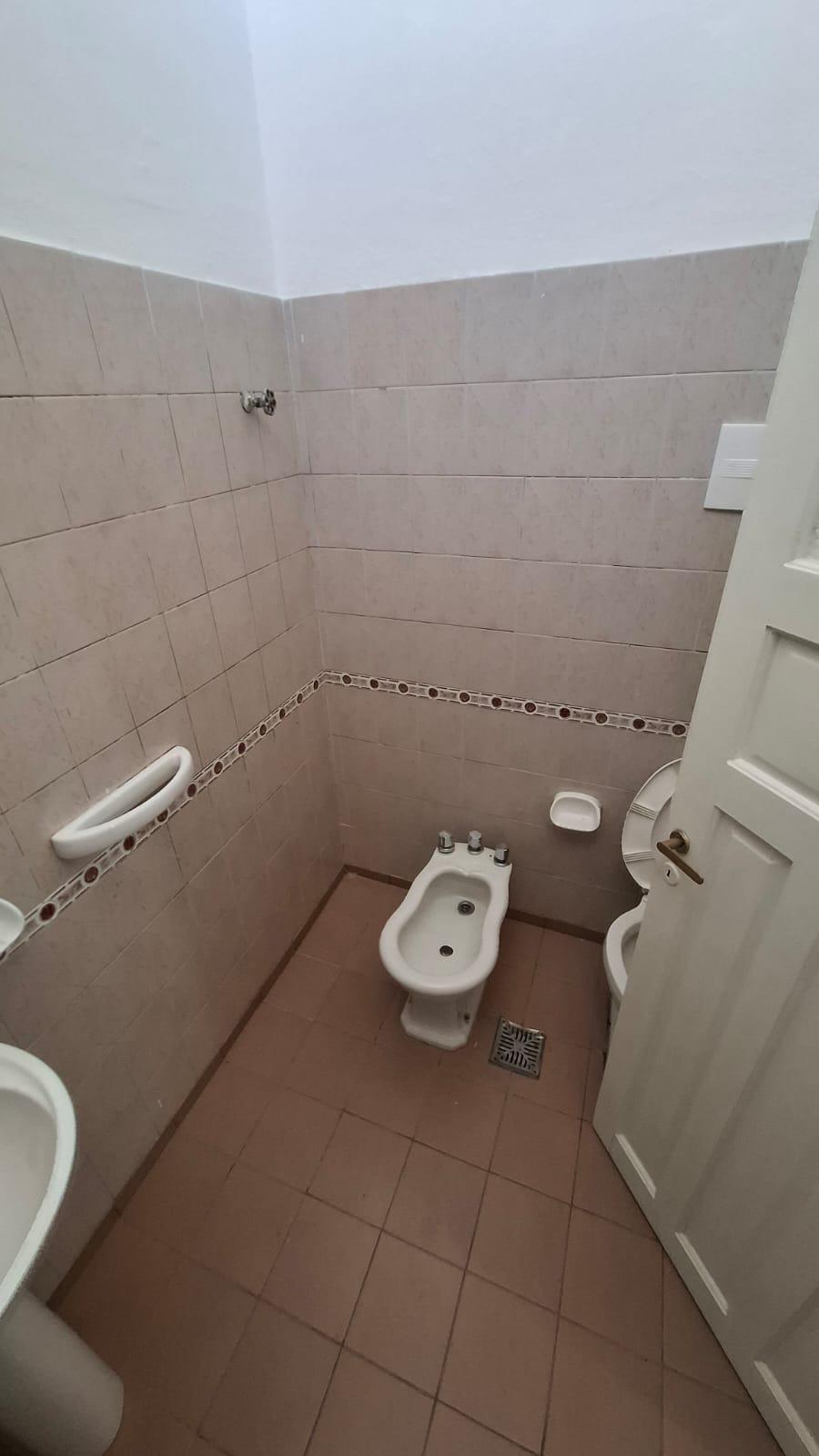 CASA  EN VENTA BARRIO LOS PARAISOS