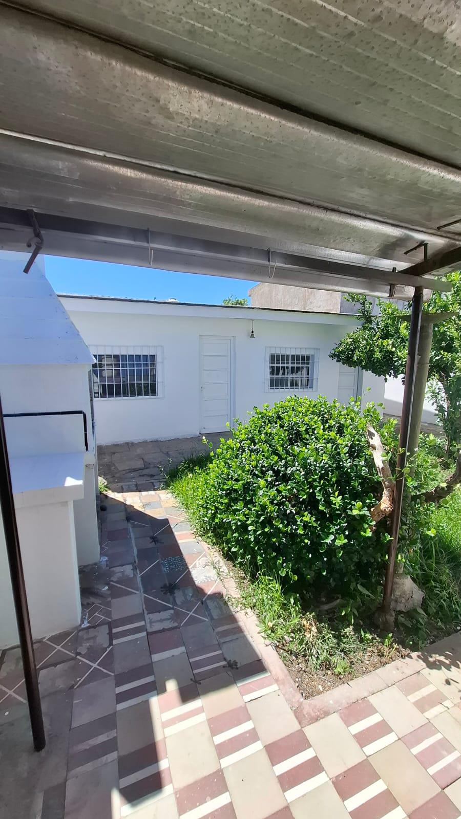 CASA  EN VENTA BARRIO LOS PARAISOS