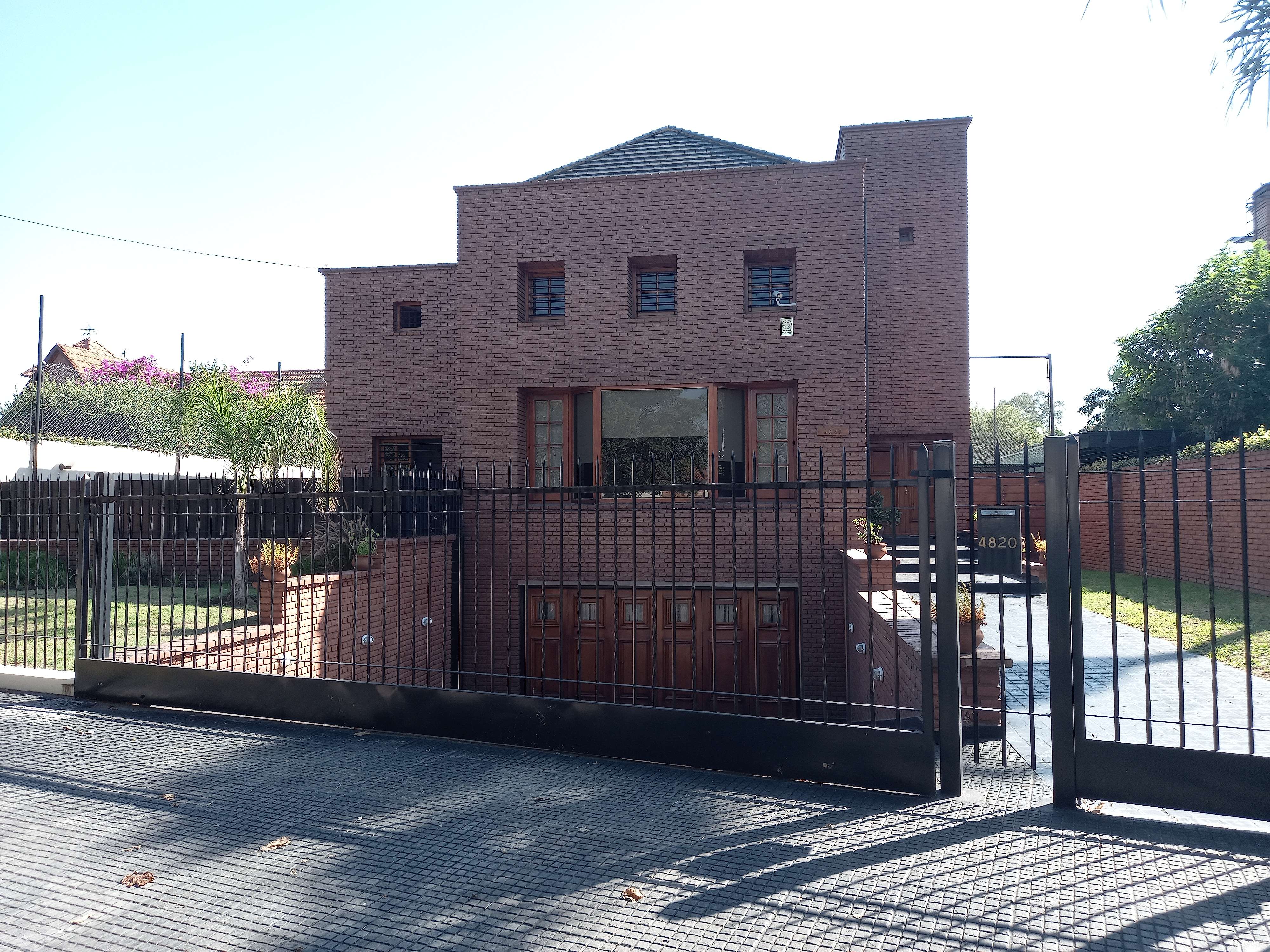 CASA EN VENTA BARRIO ALEJANDRO CENTENO