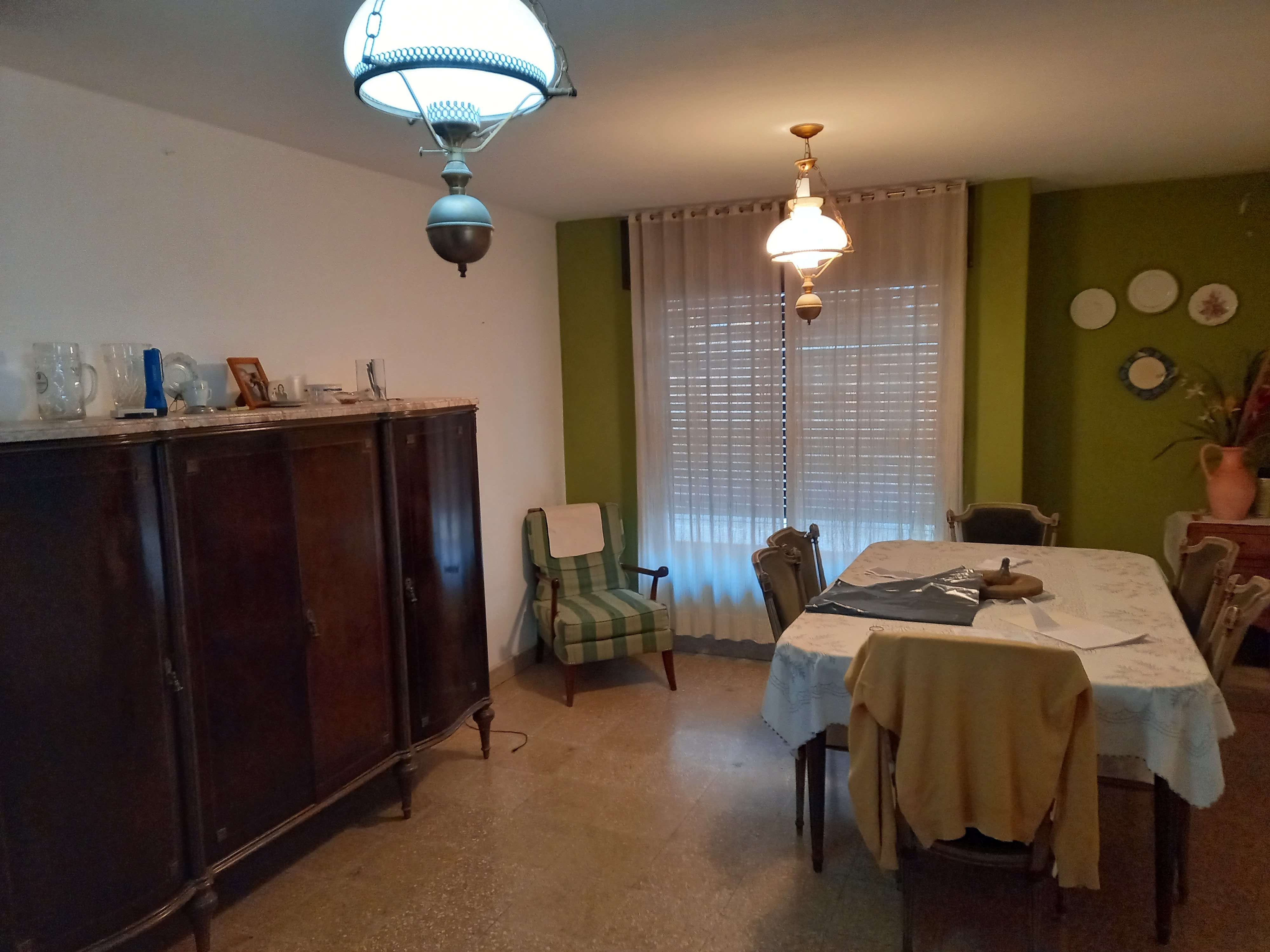 CASA EN VENTA BARRIO POETA LUGONES