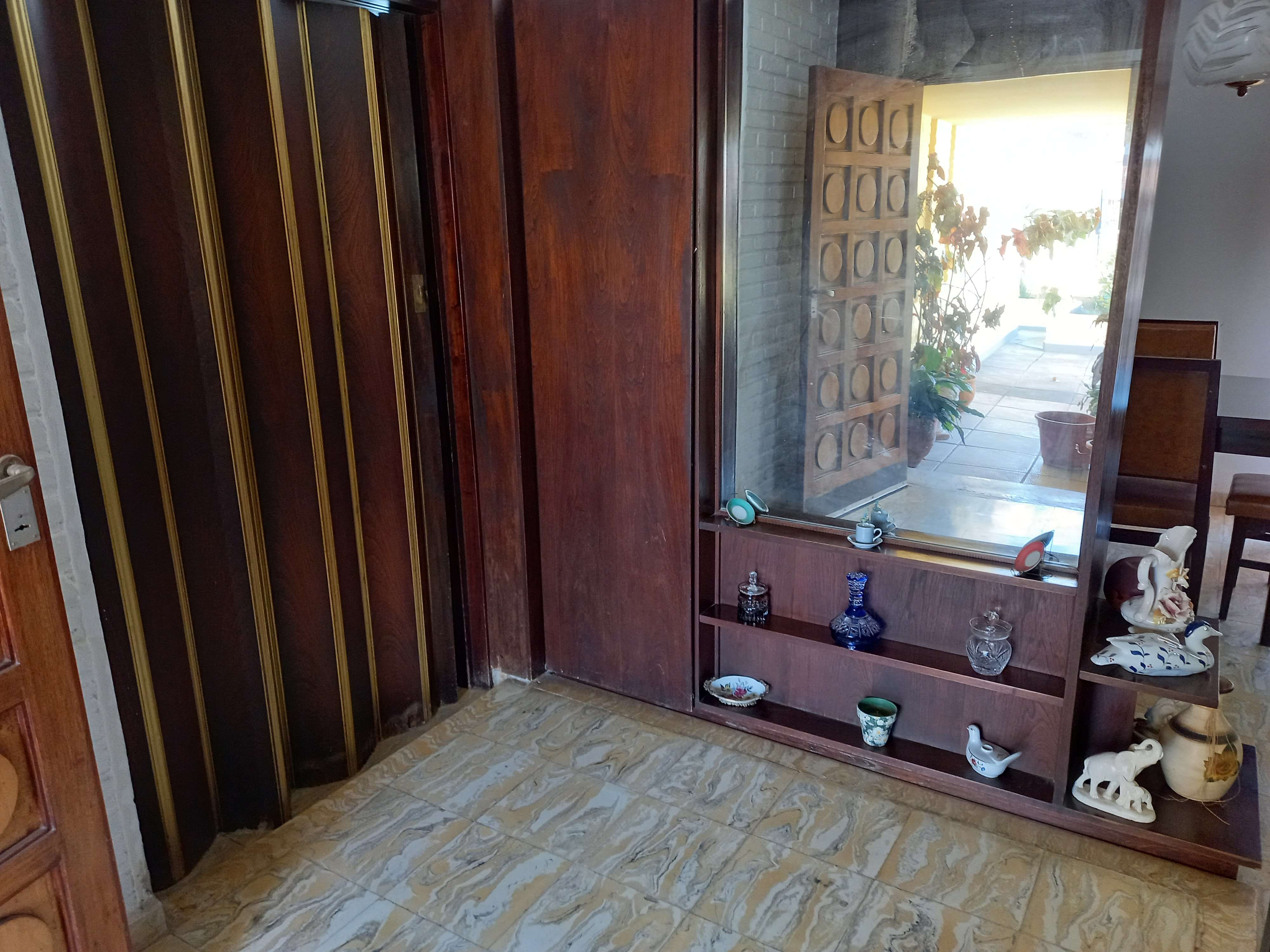 CASA EN VENTA SOBRE CAMINO A 60 CUADRAS