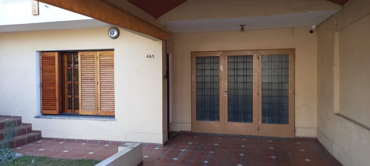 CASA EN ALQUILER BARRIO MARQUES DE SOBREMONTE - USO COMERCIAL DE OFICINAS
