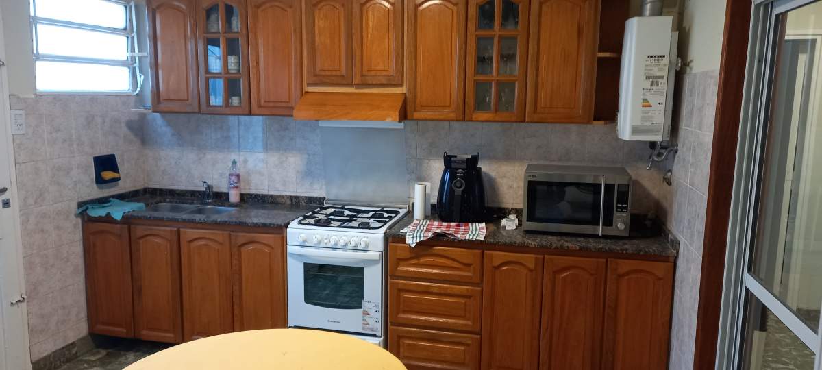 CASA EN ALQUILER BARRIO MARQUES DE SOBREMONTE - USO COMERCIAL DE OFICINAS