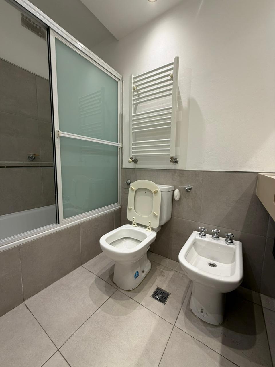 OPORTUNIDAD UNICA EN NUEVA CÓRDOBA DEPTO 3 DORM 2 COCHERAS EDIF CON AMENITIES