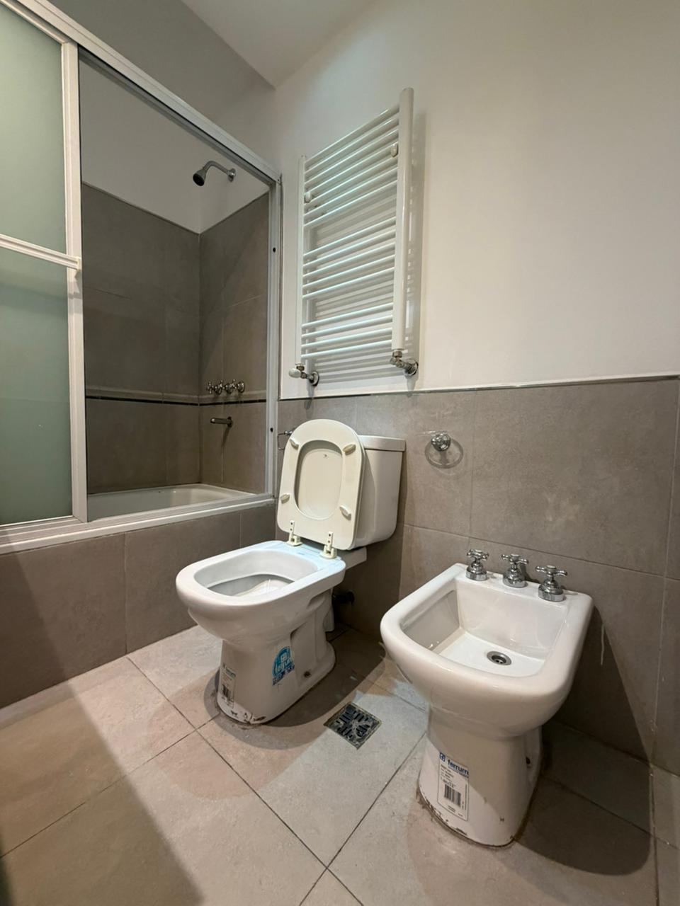 OPORTUNIDAD UNICA EN NUEVA CÓRDOBA DEPTO 3 DORM 2 COCHERAS EDIF CON AMENITIES