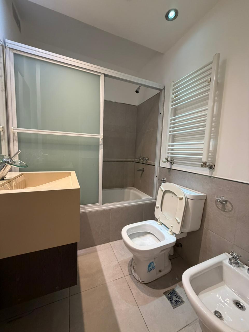 OPORTUNIDAD UNICA EN NUEVA CÓRDOBA DEPTO 3 DORM 2 COCHERAS EDIF CON AMENITIES