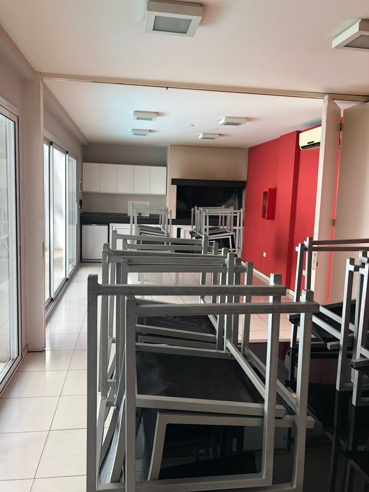 OPORTUNIDAD UNICA EN NUEVA CÓRDOBA DEPTO 3 DORM 2 COCHERAS EDIF CON AMENITIES