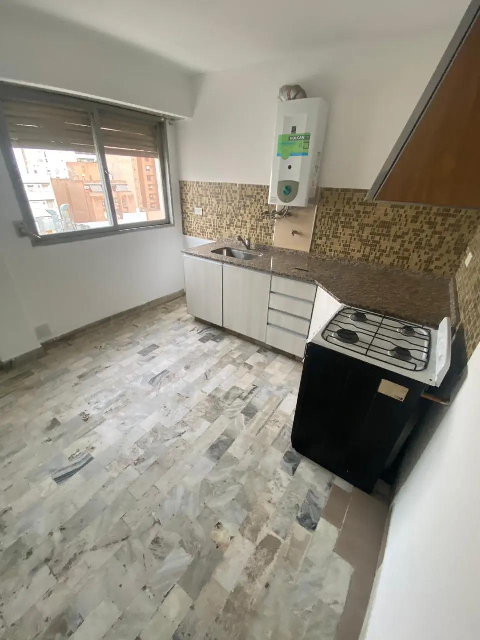 Alquiler 2 Dormitorios Amplio  Piso Alto  Obispo Trejo 347  Centro  Nueva Córdoba