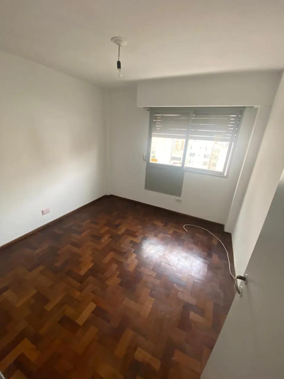 Alquiler 2 Dormitorios Amplio  Piso Alto  Obispo Trejo 347  Centro  Nueva Córdoba