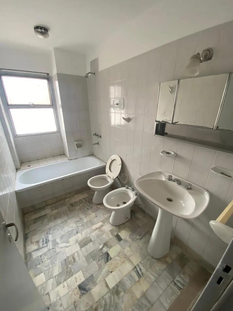 Alquiler 2 Dormitorios Amplio  Piso Alto  Obispo Trejo 347  Centro  Nueva Córdoba