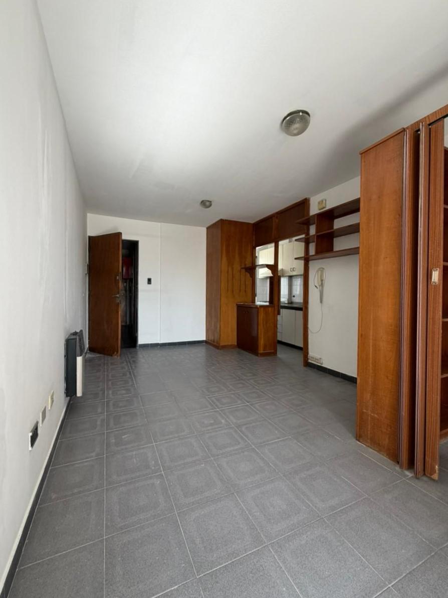 DEPTO UN DORM CON DOS BALCONES A MTS DE CASA DE GOBIERNO EXCELENTE OPORTUNIDAD