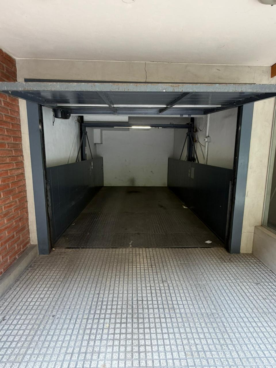 ALQUILO COCHERA PLENO NUEVA CÓRDOBA - BALCARCE 463