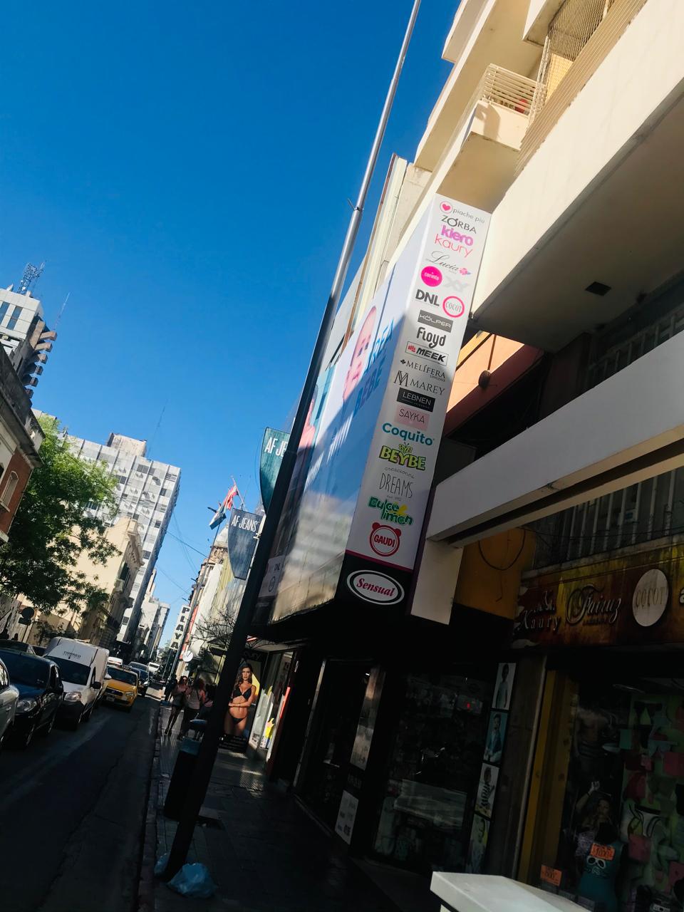 VENTA OFICINA EN BARRIO CENTRO