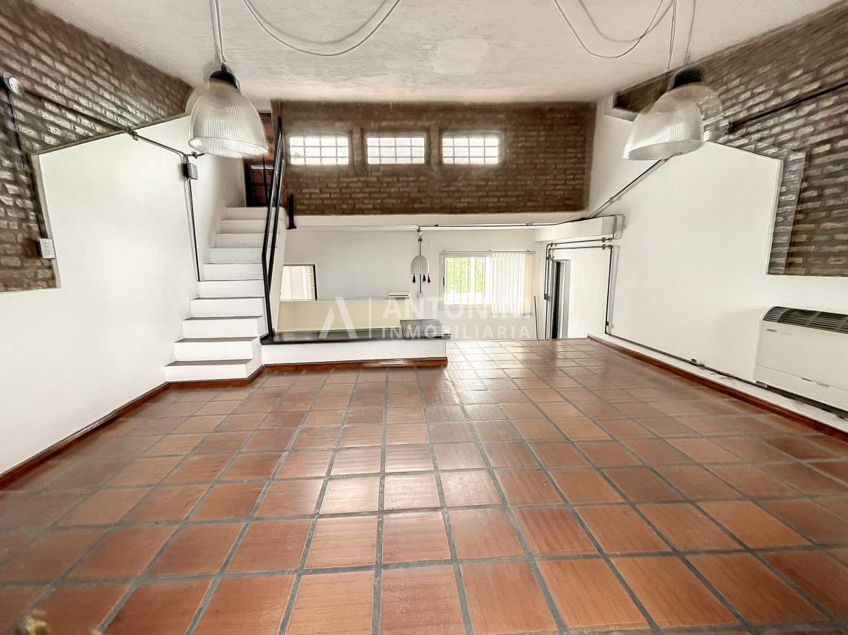 DUPLEX EN VENTA de 3 dormitorios en Cerro Chico