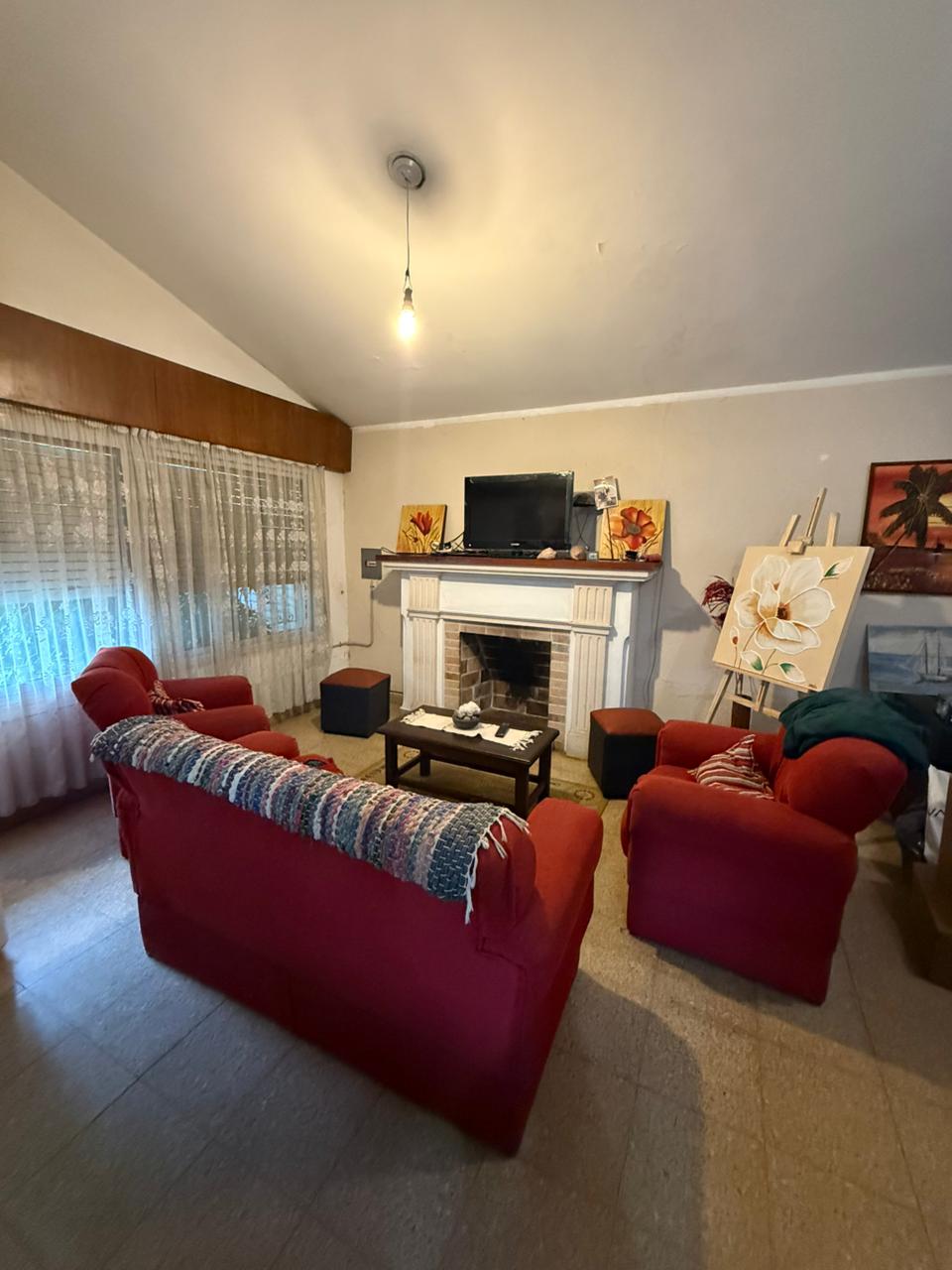 VENTA CASA 4 DORMITORIOS EN BARRIO MAIPU