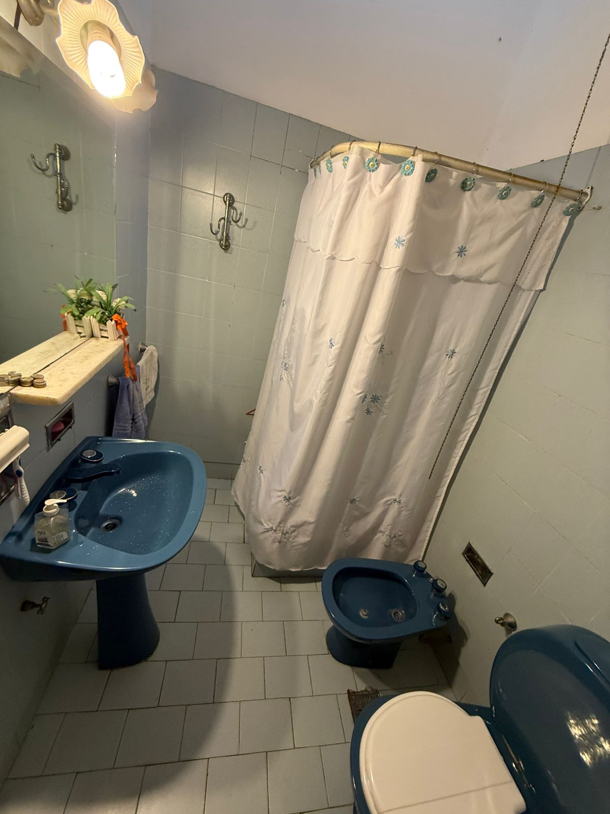 VENTA CASA 4 DORMITORIOS EN BARRIO MAIPU