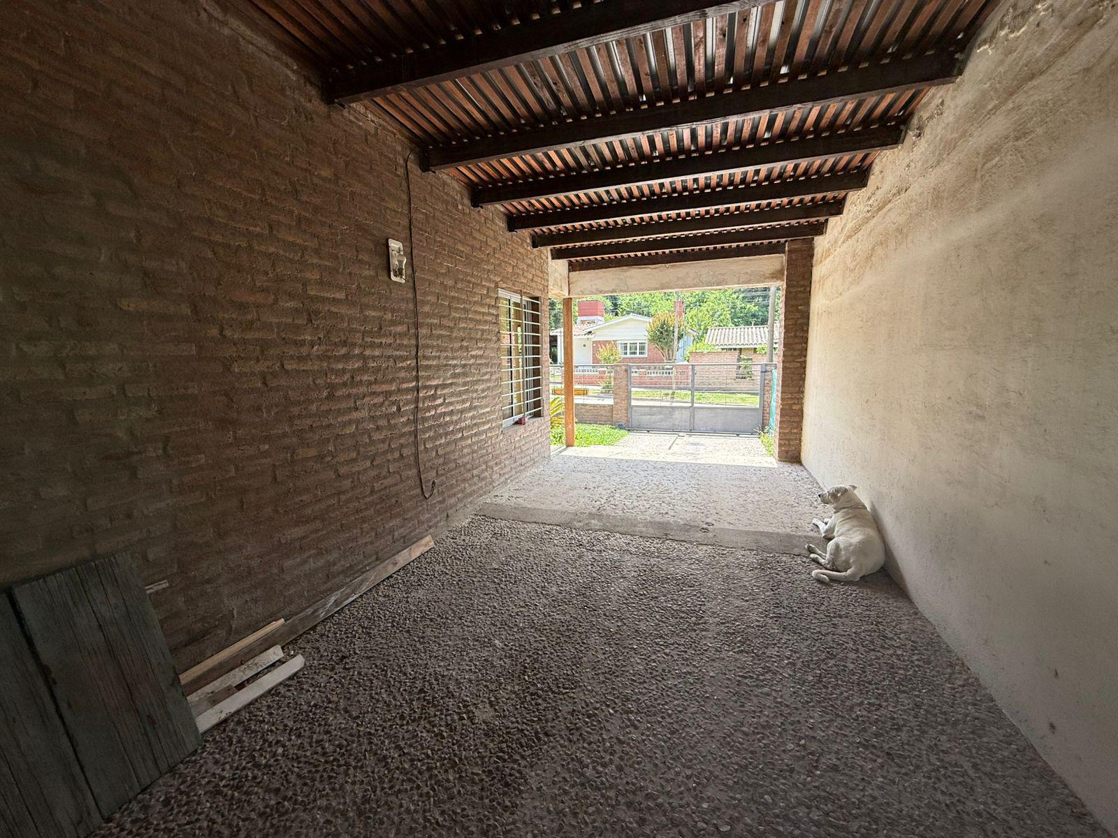 VENTA CASA 2 DORMITORIOS EN ÑU PORA RIO CEBALLOS