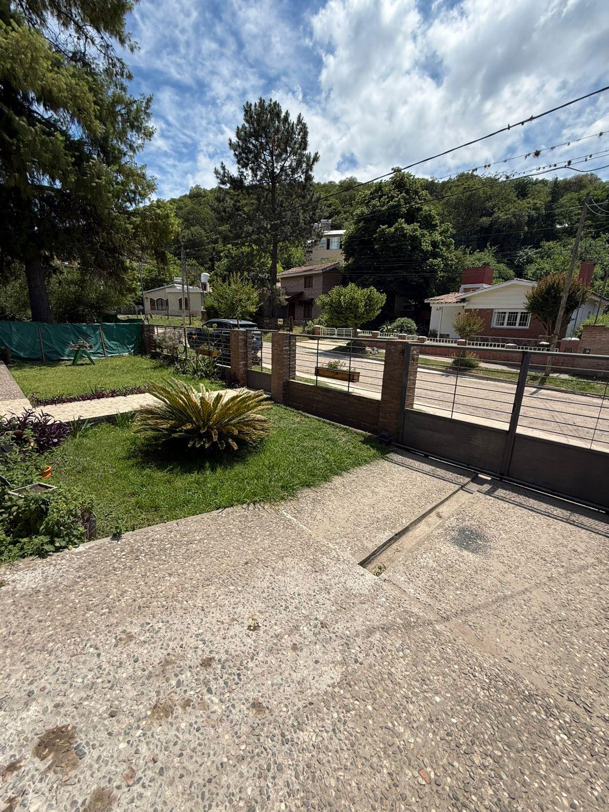 VENTA CASA 2 DORMITORIOS EN ÑU PORA RIO CEBALLOS