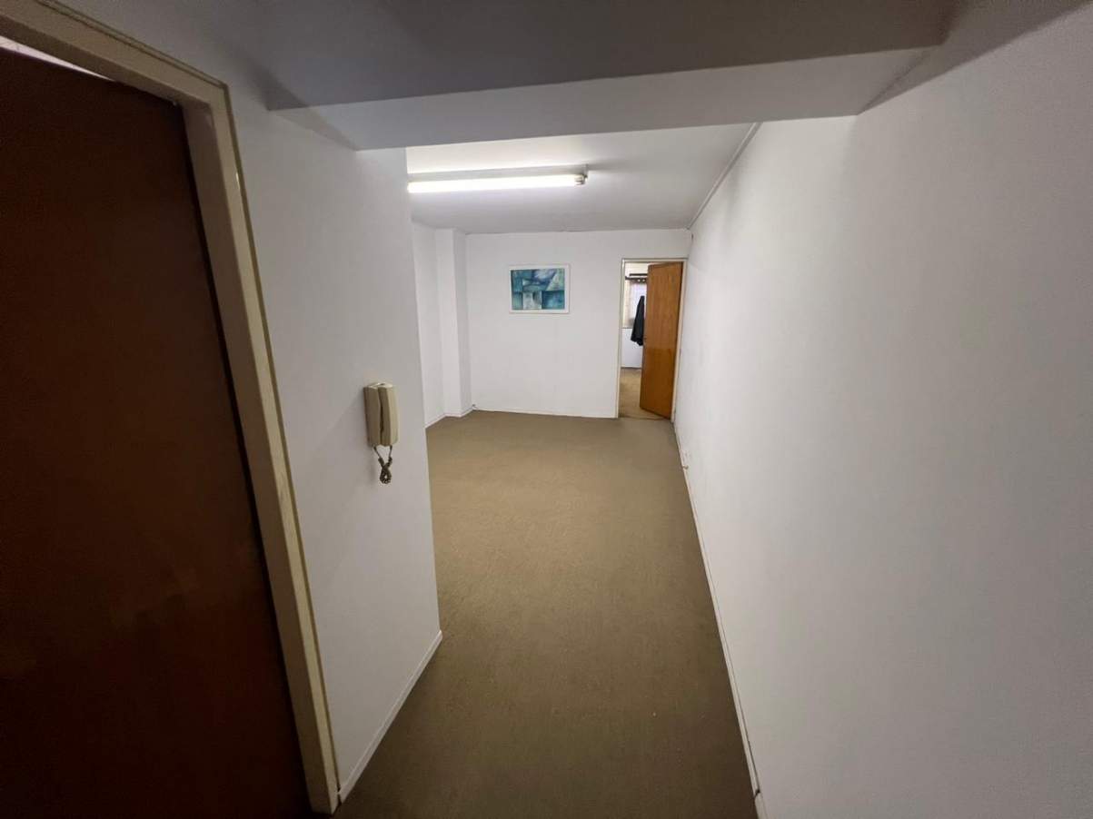 VENTA OFICINA CON COCHERA EN CENTRO EDIFICIO SIRIO LIBANES