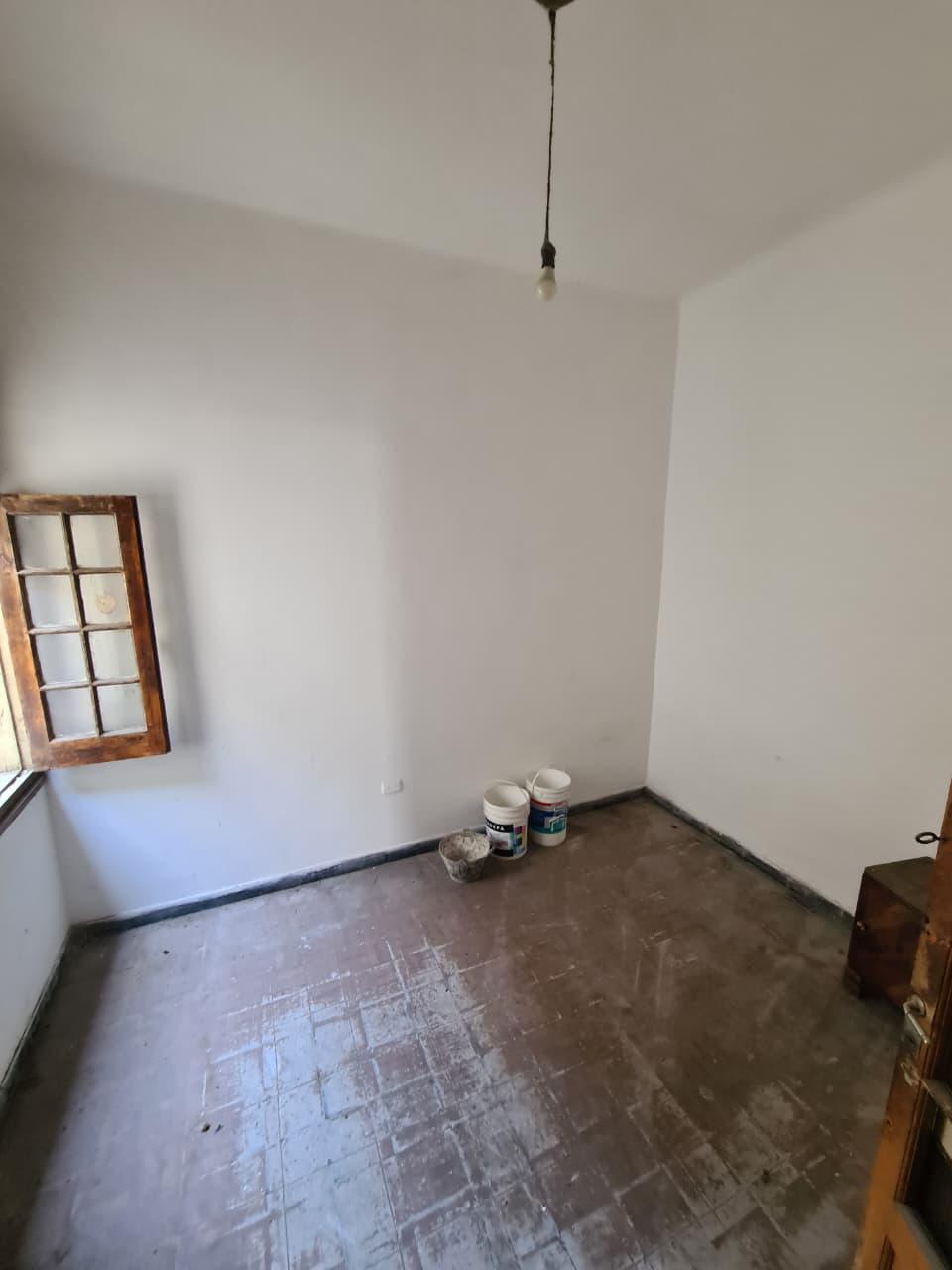 OPORTUNIDAD VENTA CASA  A RECICLAR CENTRICA 10 AMBIENTES