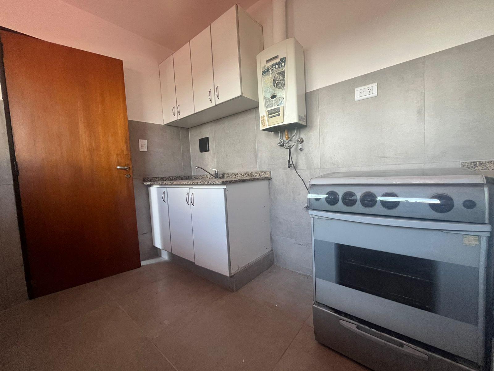 ALQUILO DPTO DOS DOR Y ESCRITORIO AMPLIA TERRAZA SE ACEPTA MASCOTA A METROS NUEVO CENTRO SHOPPING