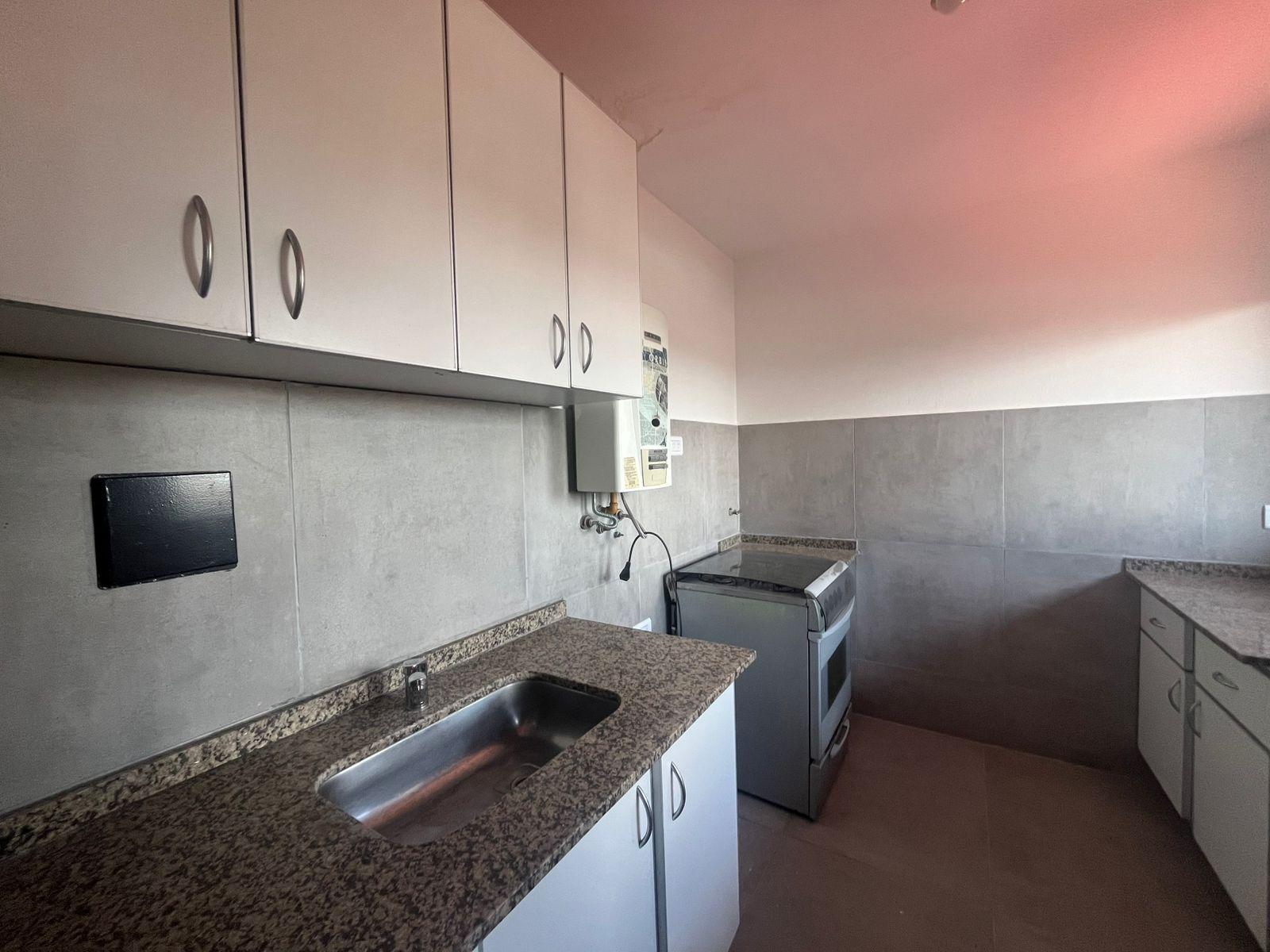 ALQUILO DPTO DOS DOR Y ESCRITORIO AMPLIA TERRAZA SE ACEPTA MASCOTA A METROS NUEVO CENTRO SHOPPING