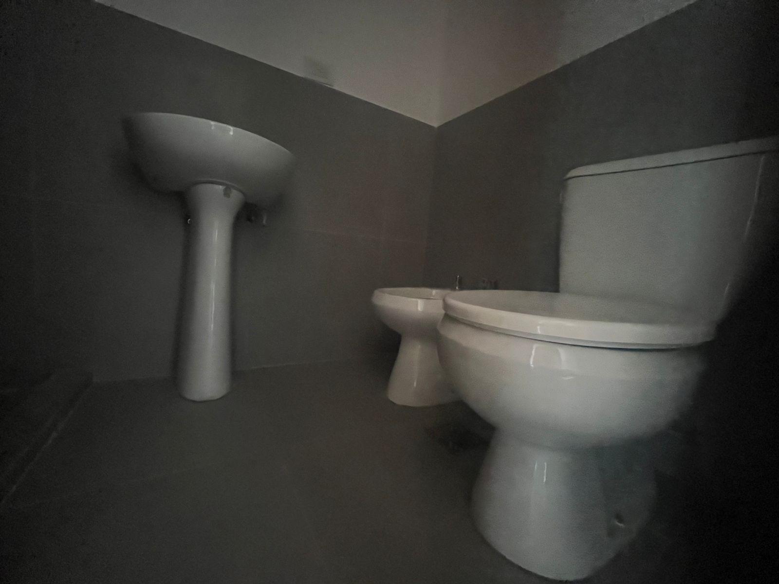 ALQUILO DPTO DOS DOR Y ESCRITORIO AMPLIA TERRAZA SE ACEPTA MASCOTA A METROS NUEVO CENTRO SHOPPING