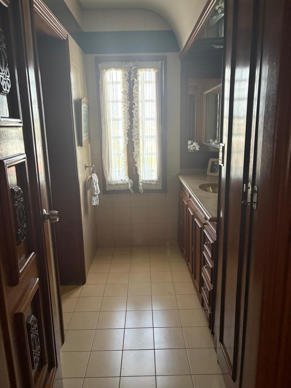 Se alquila casa en Barrio Cofico apta alquiler comercial