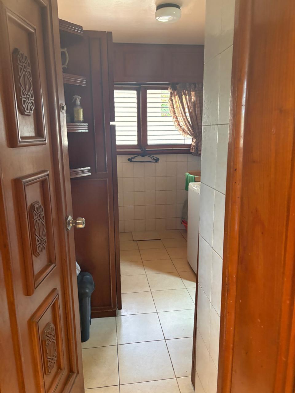 Se alquila casa en Barrio Cofico apta alquiler comercial