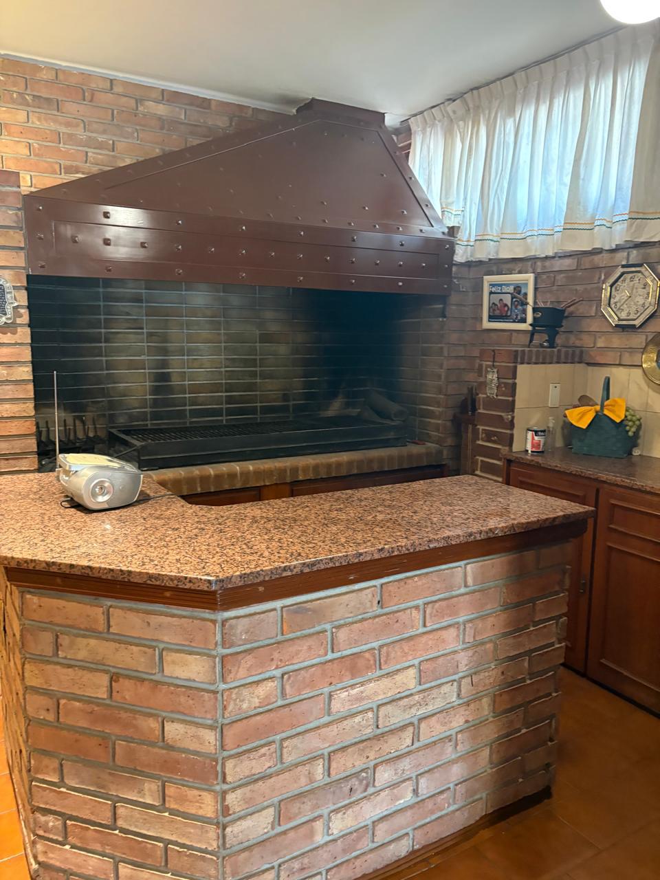 Se alquila casa en Barrio Cofico apta alquiler comercial