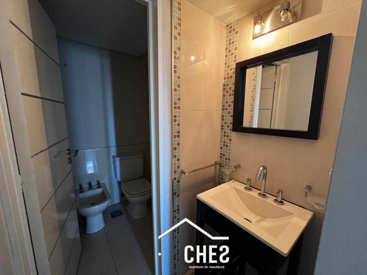 Departamento en Alquiler en Altos de Villa sol de 1 dorm cocina separada pileta y seguridad 24 hs