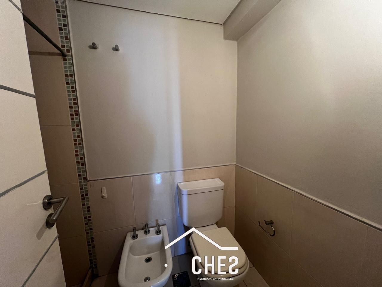 Departamento en Alquiler en Altos de Villa sol de 1 dorm cocina separada pileta y seguridad 24 hs