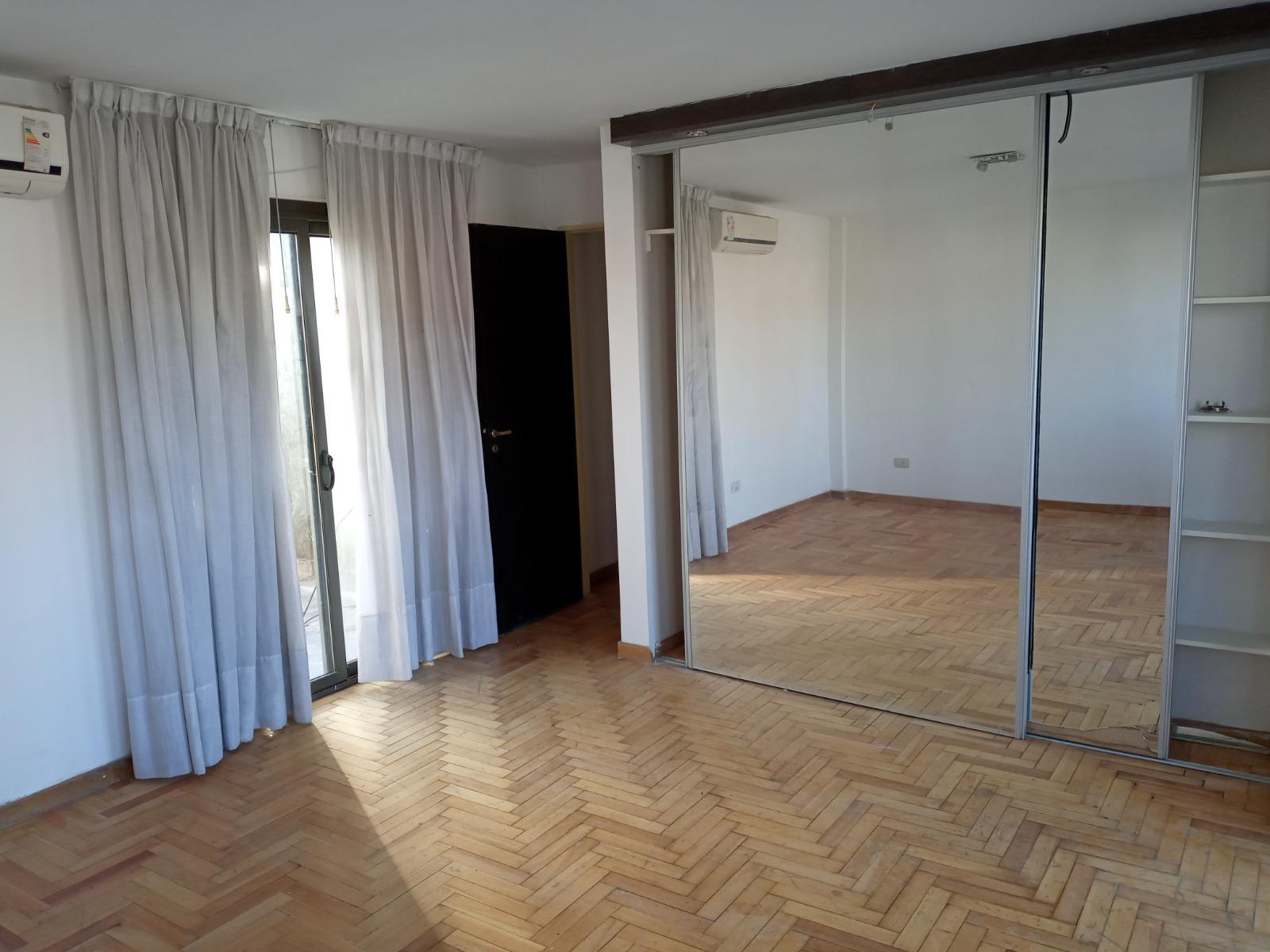 Alq. Alberdi- 27 de abril 710- 1 dormitorio- balcón y terraza- aire y calefacción