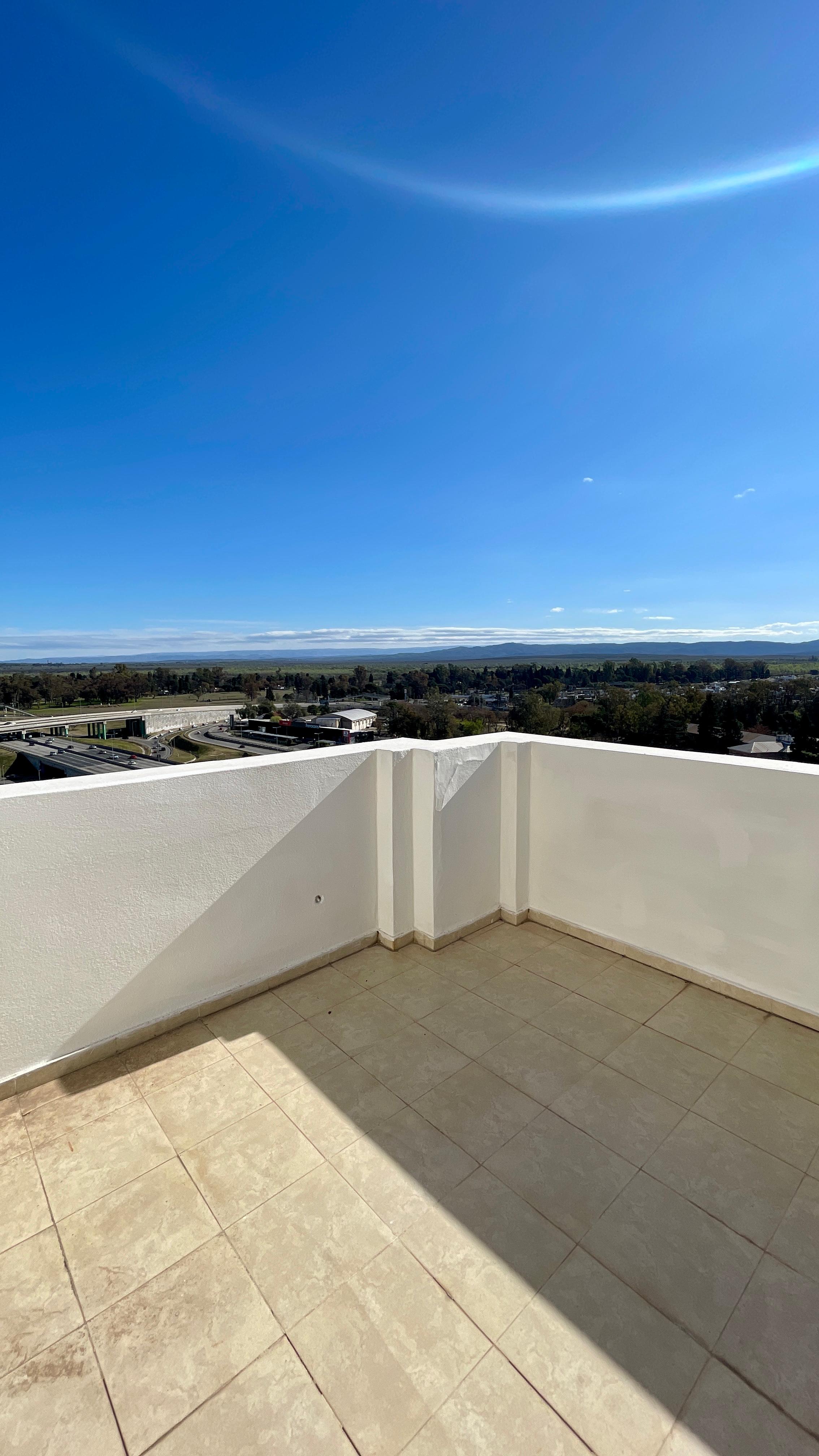 Alquiler Amoblado en Alto Villasol Dpto de 1 Dormitorio