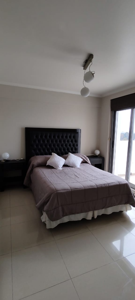 Alquiler Amoblado en Alto Villasol Dpto de 1 Dormitorio